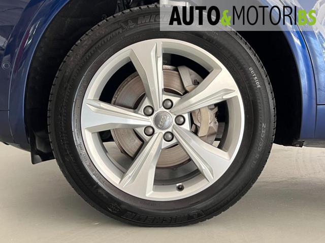AUDI Q5 40 TDI quattro S tronic Business Sport
