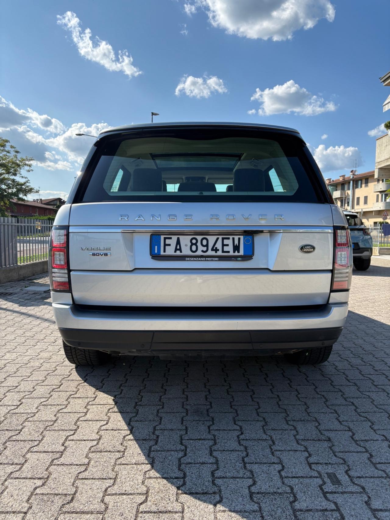 Land Rover Range 4.4 SDV8 Autobiography Black LWB