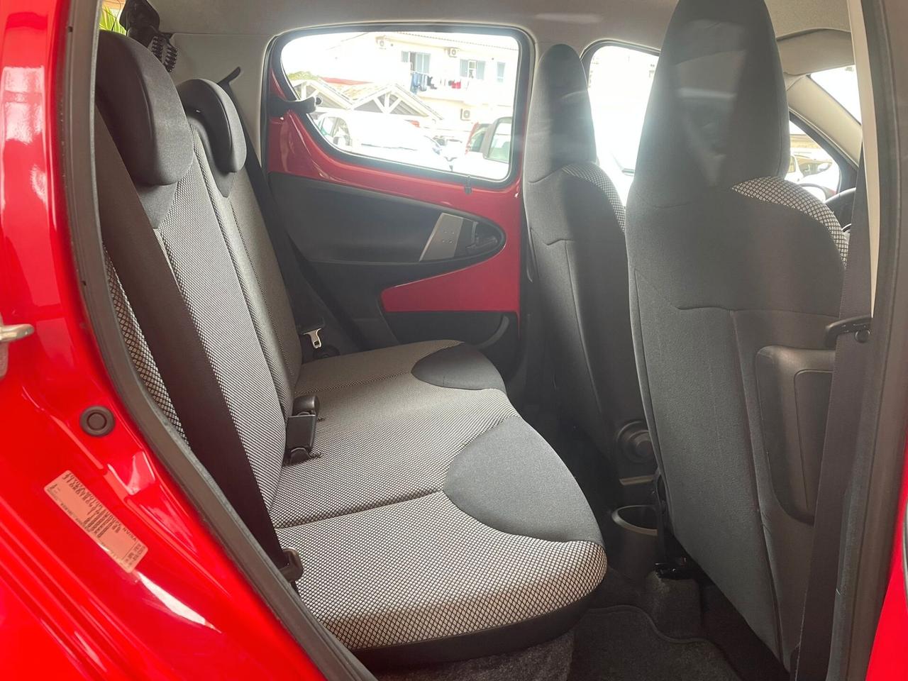 Toyota Aygo 1.0 12V VVT-i 5 porte Tobasco MMT automatica