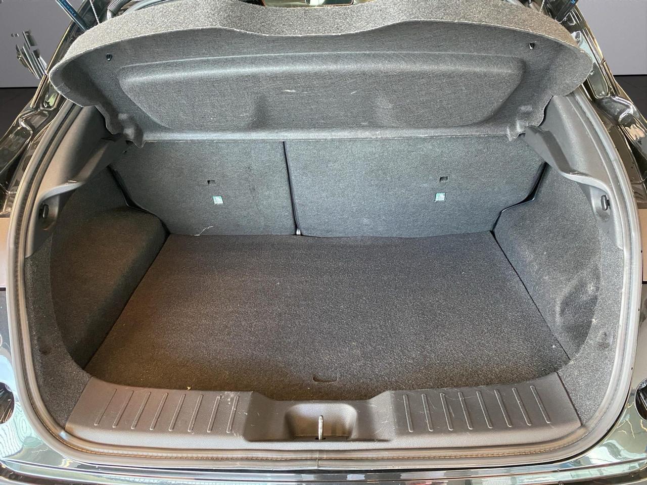 Nissan Juke 1.6 hev N-Connecta