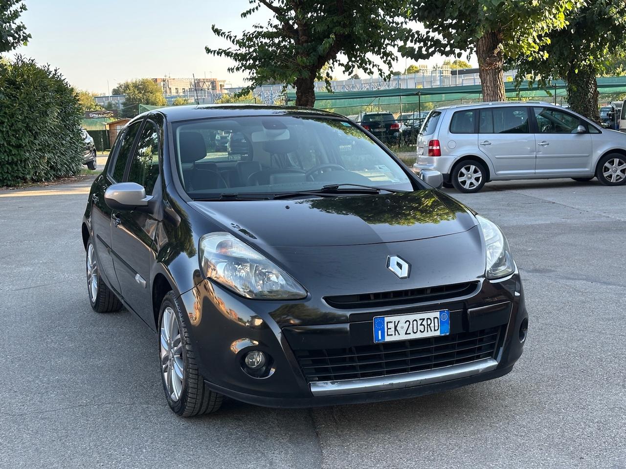 Renault Clio 1.2 16V 5 porte Live X Neopatentati
