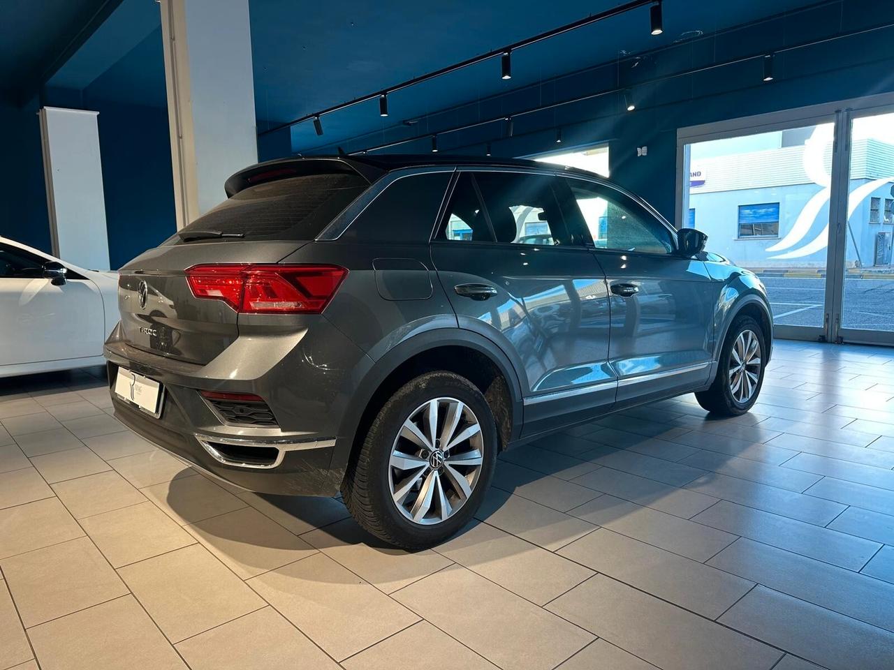 Volkswagen T-Roc VW STYLE