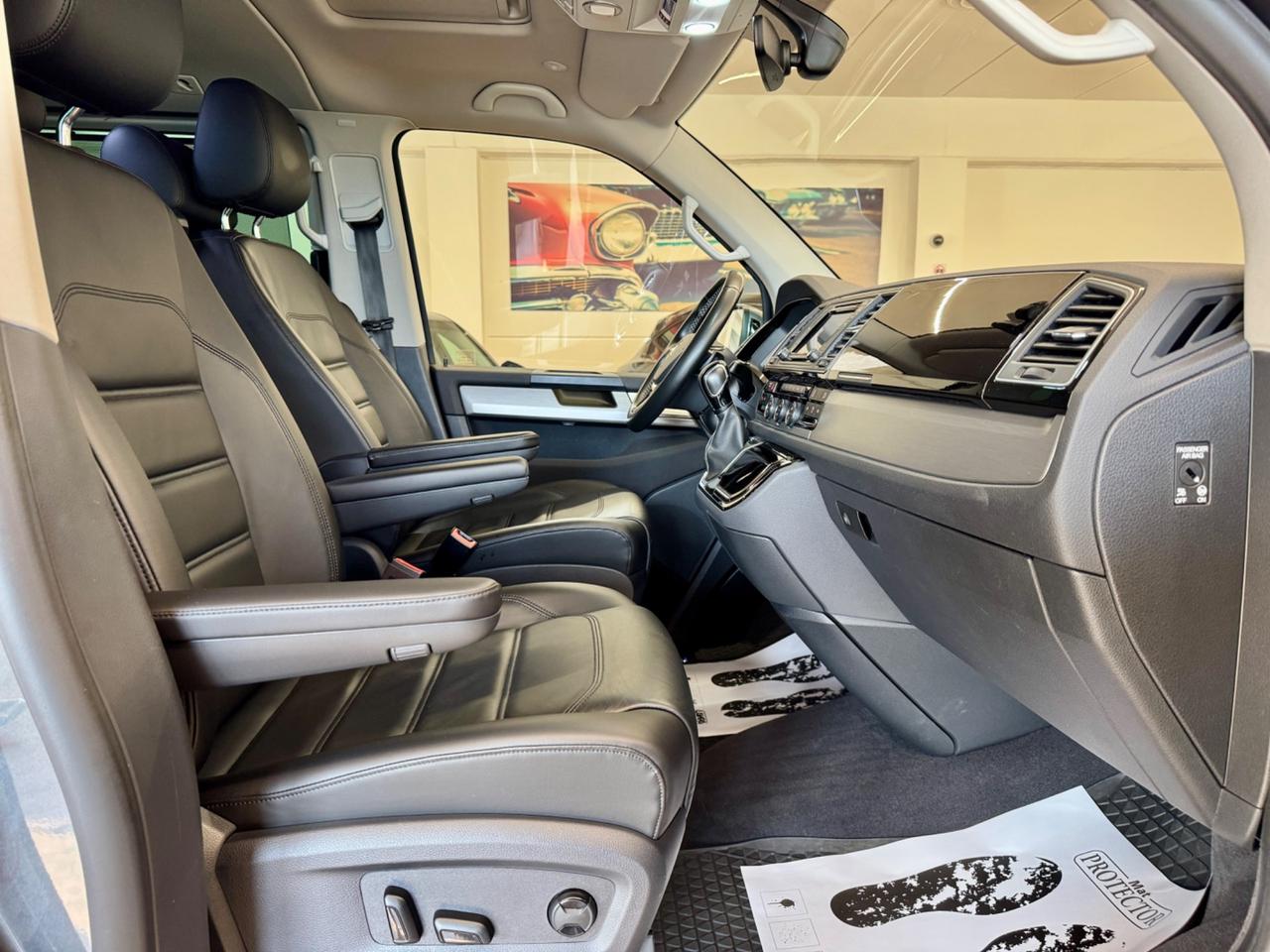 Volkswagen Multivan BULLI - WEBASTO - PARQUET - GANCIO