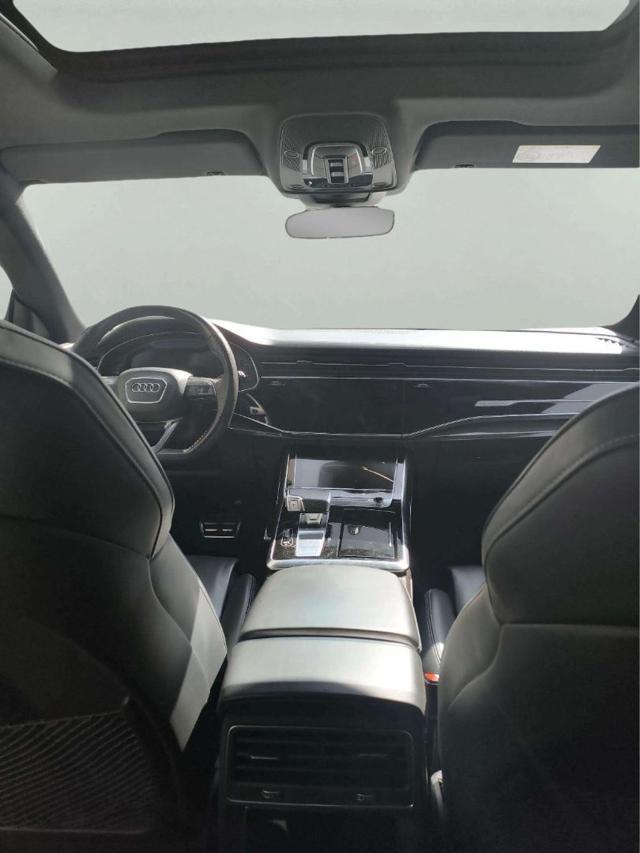 AUDI SQ8 TDI quattro tiptronic