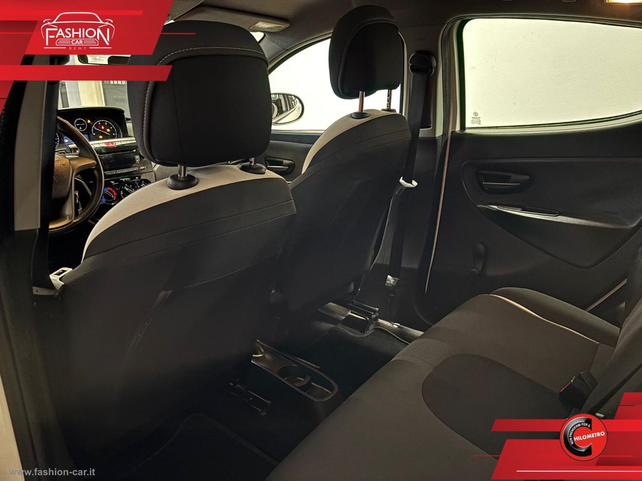 LANCIA Ypsilon 1.3 MJT 95 CV 5p. S&S Silver