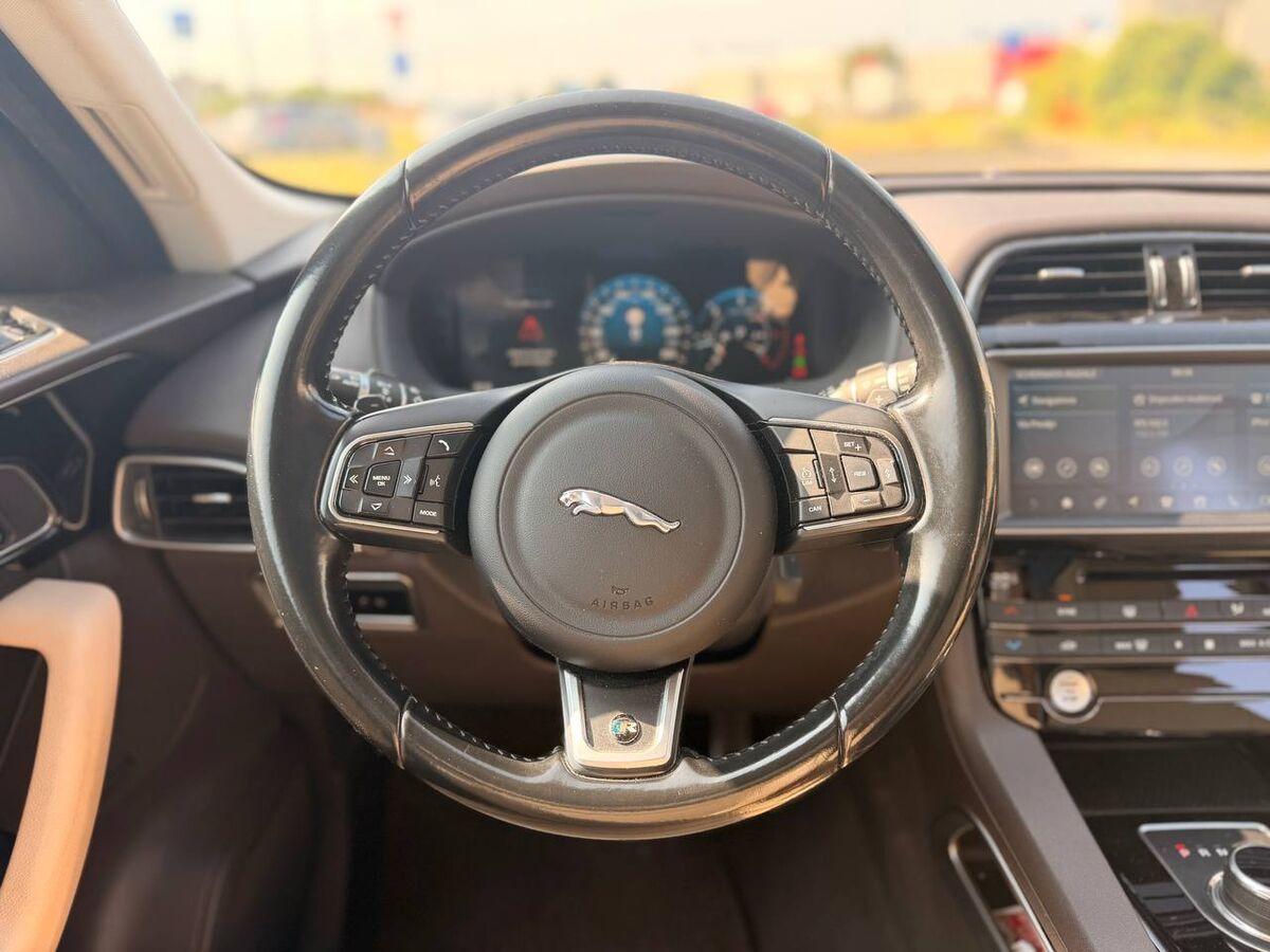 Jaguar F-Pace 2.0d R-Sport awd 180cv auto
