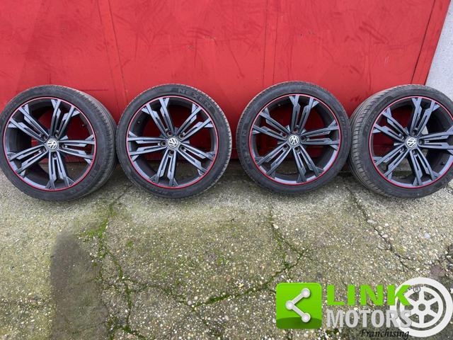 VOLKSWAGEN Golf GTI Performance 2.0 245 CV TSI DSG 5p.