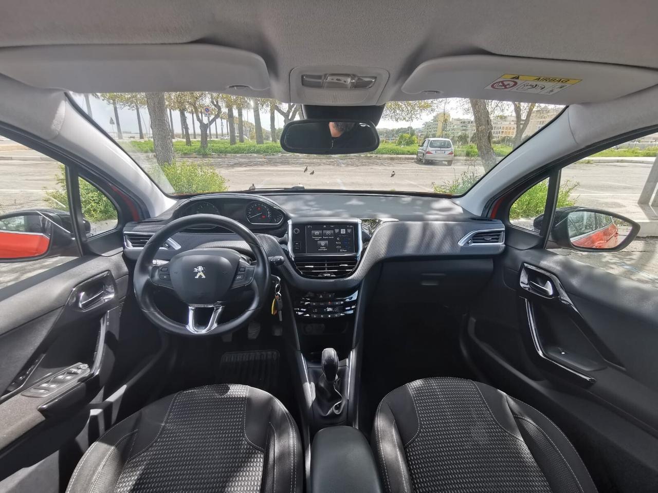 Peugeot 208 BlueHDi 75 5 porte Active - 2015