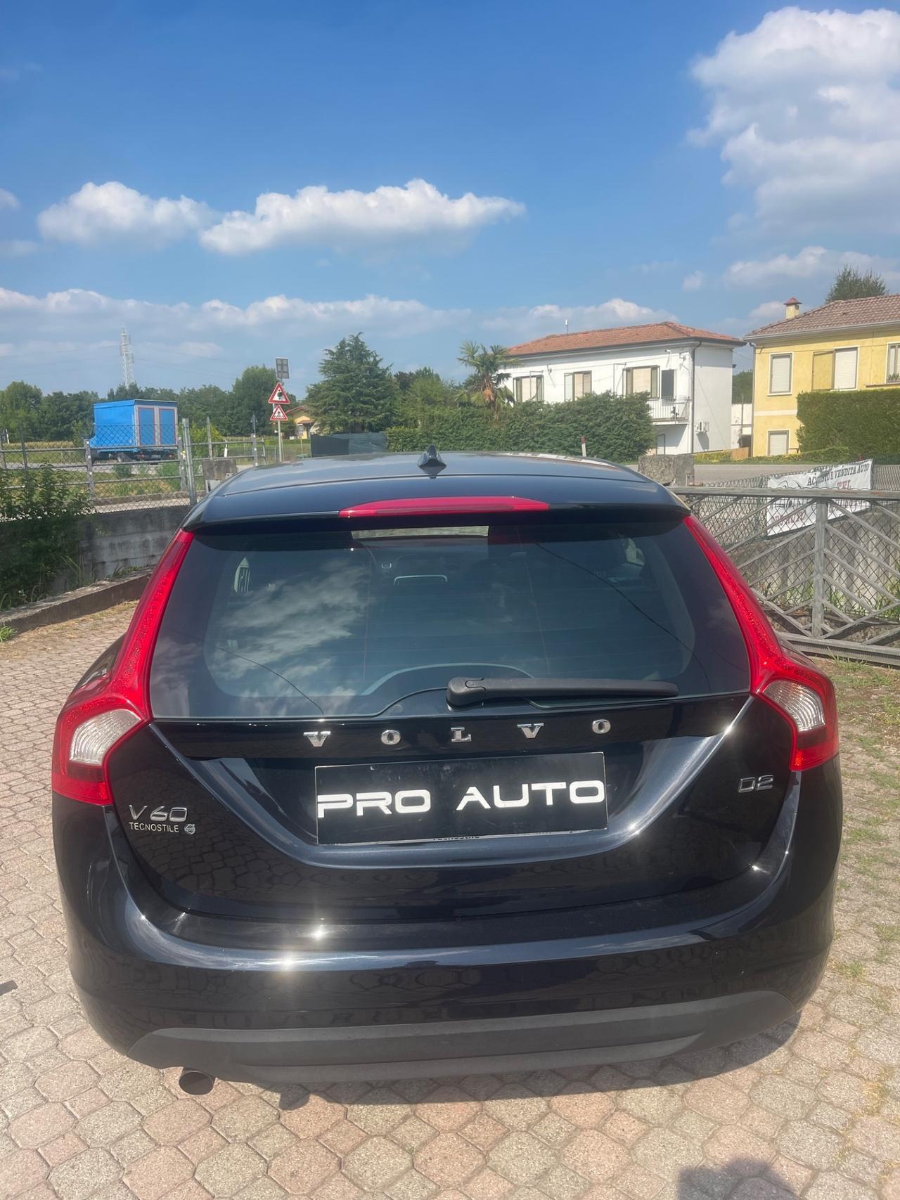Volvo V60 D2 1.6 Summum