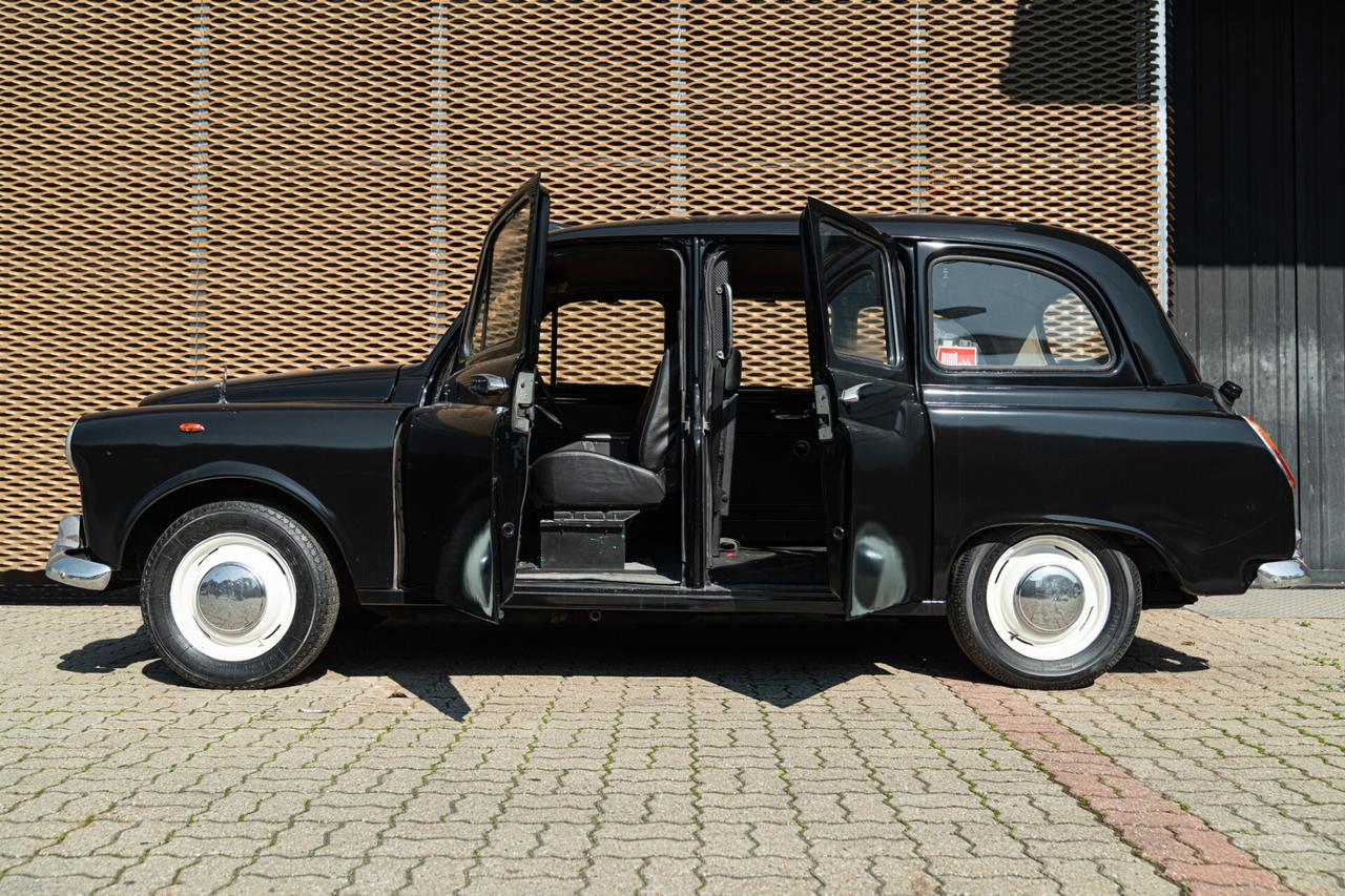 Austin FX4 "LONDON TAXI" - AUS00014