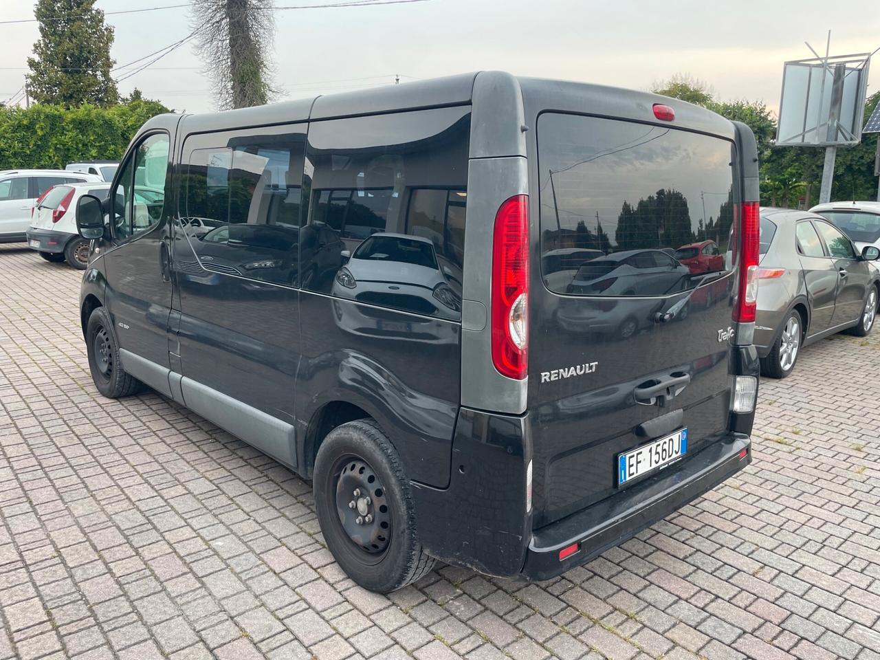Renault Trafic T27 2.5 dCi/150 PC-TN Passenger Confort DPF
