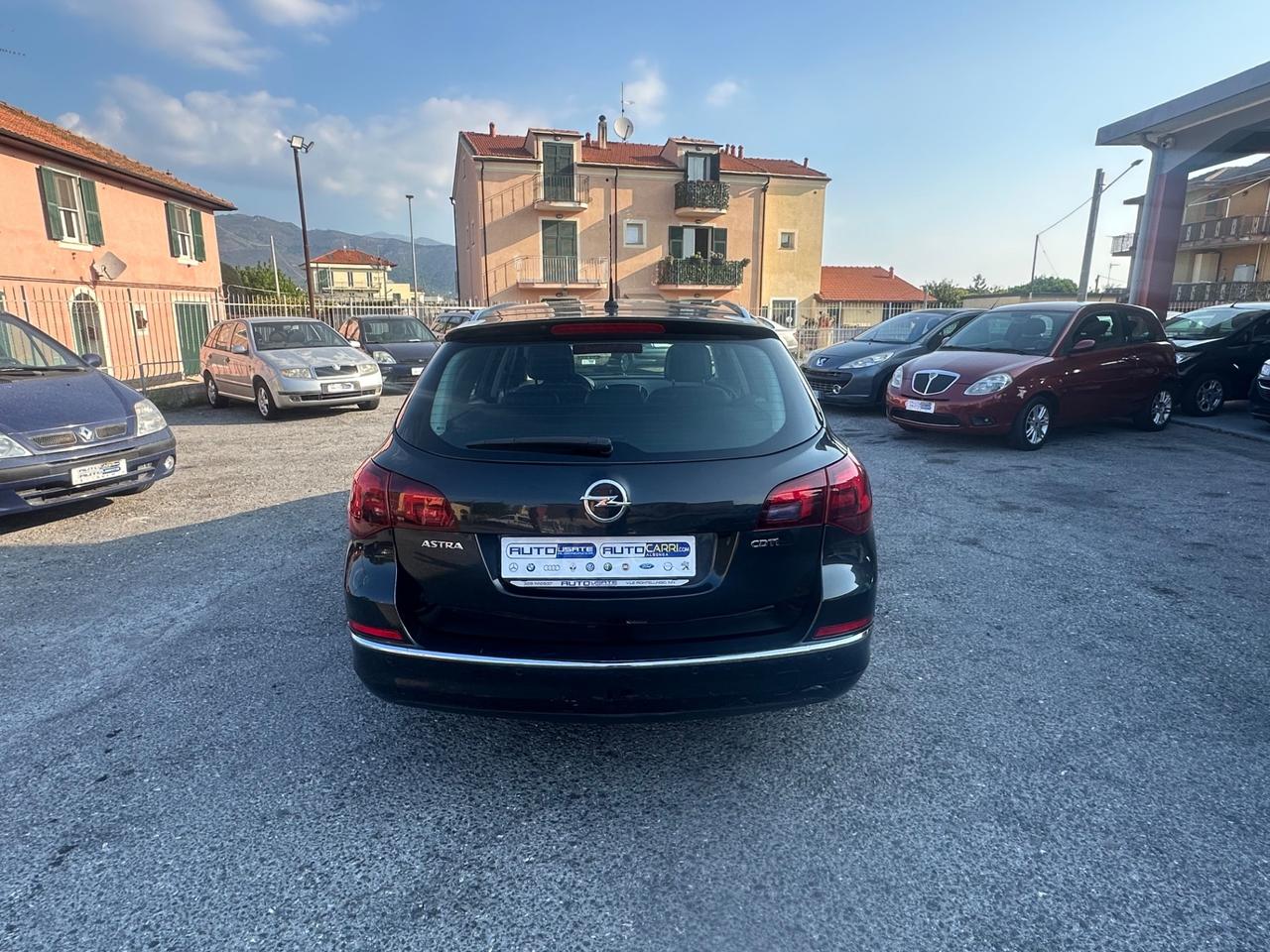 Opel Astra 1.7 CDTI 130CV Sports Tourer Cosmo