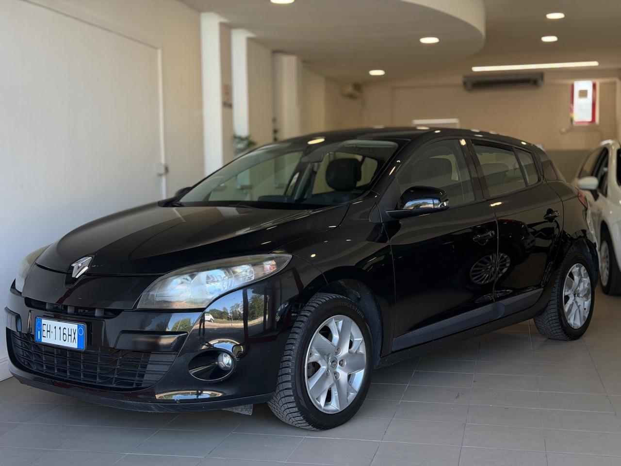 Renault Megane Mégane 1.6 GPL Attractive