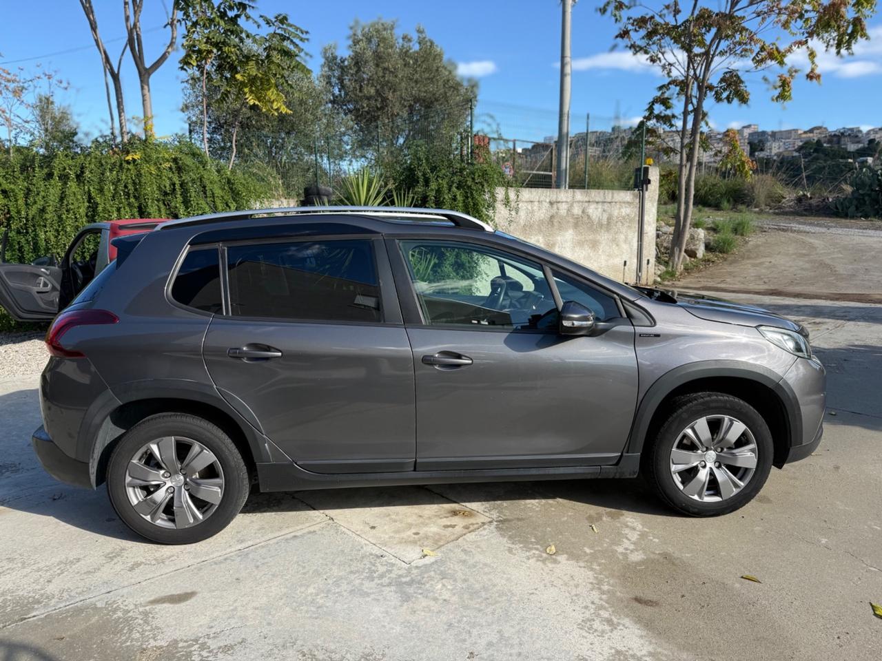 Peugeot 2008 82cv S&S Signature