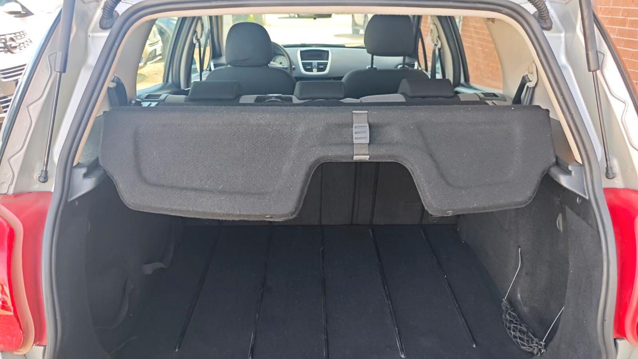 Peugeot 207 1.4 8V 75CV 5p. ONE Line