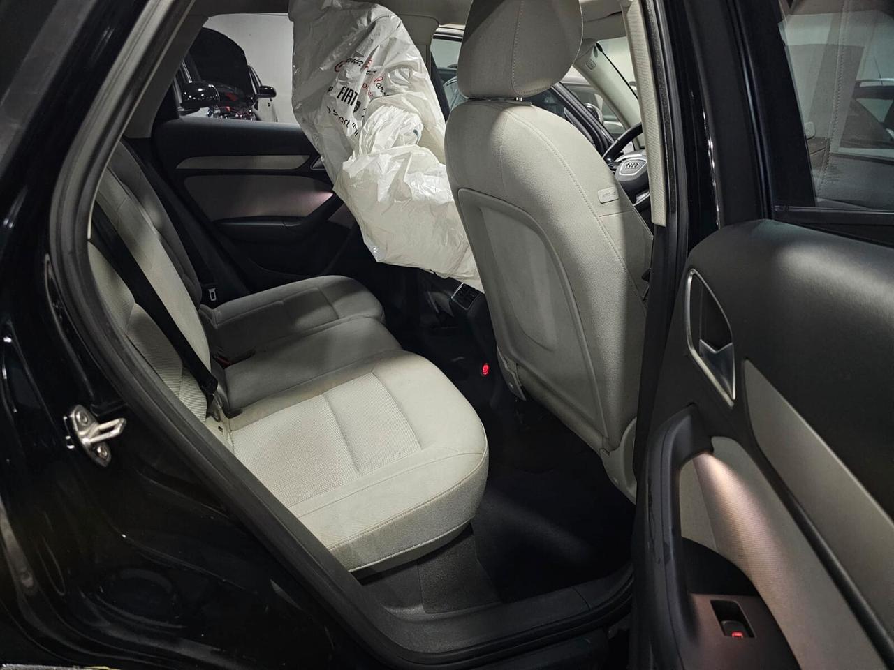 NUOVA AUDI Q3 IDENTITY BLACK-LINE 2.0 TDI 140CV