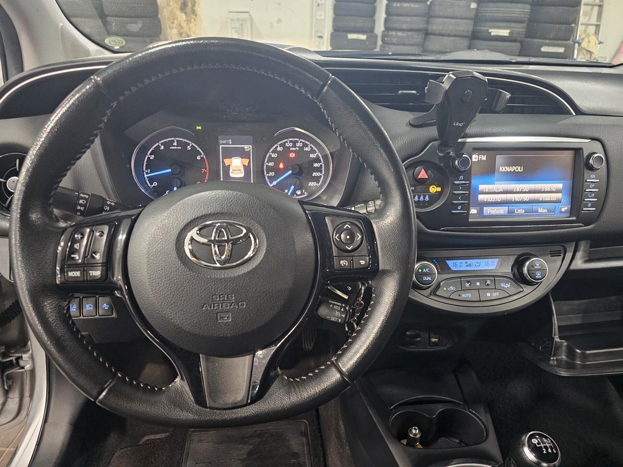 NUOVA TOYOTA YARIS 1.5 BENZ/GPL 110CV LOUNGE 2WD - IMPIANTO GPL BRC SCADENZA 2033