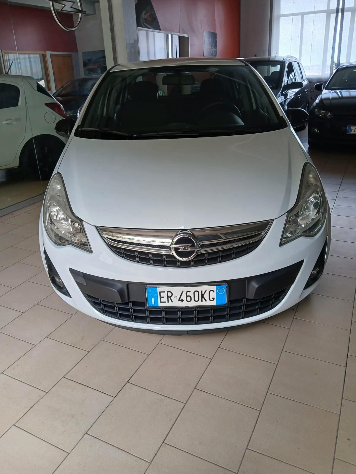 Opel Corsa 1.2 85CV 5 porte GPL-TECH Edition