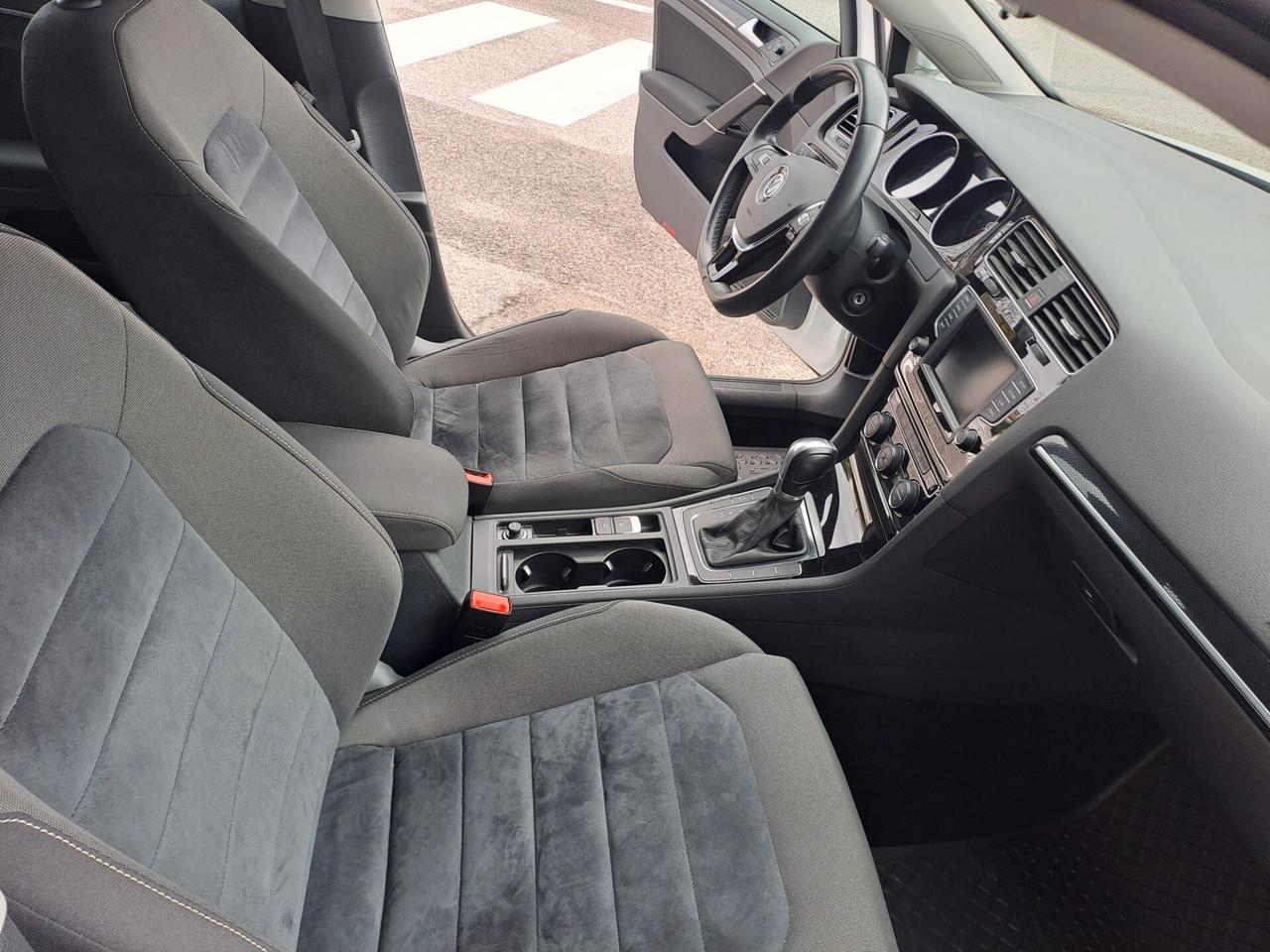 Volkswagen Golf Business 1.6 BlueTDI 110 CV DSG 5p.