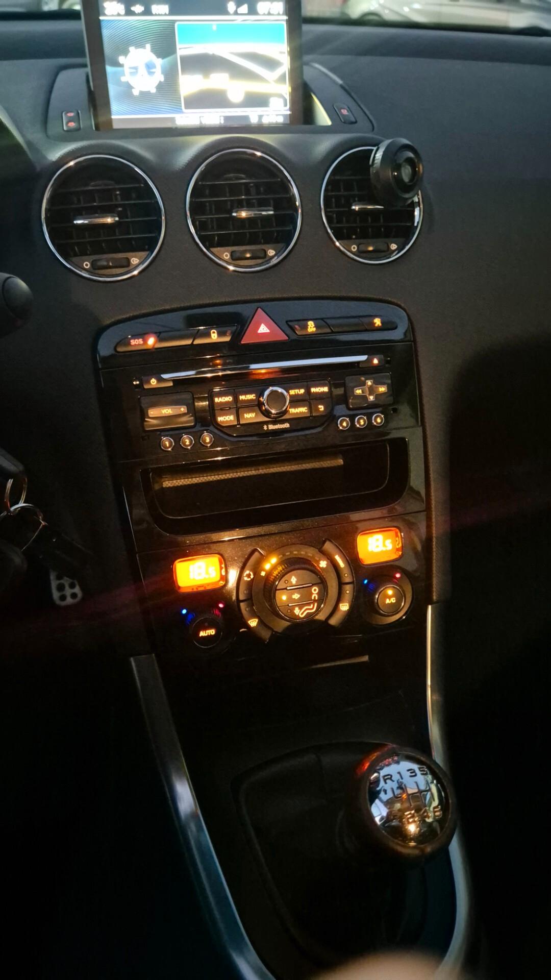 Peugeot 308 1.6 e-HDi 115 CV Stop&Start Active allestimento SPORTIUM