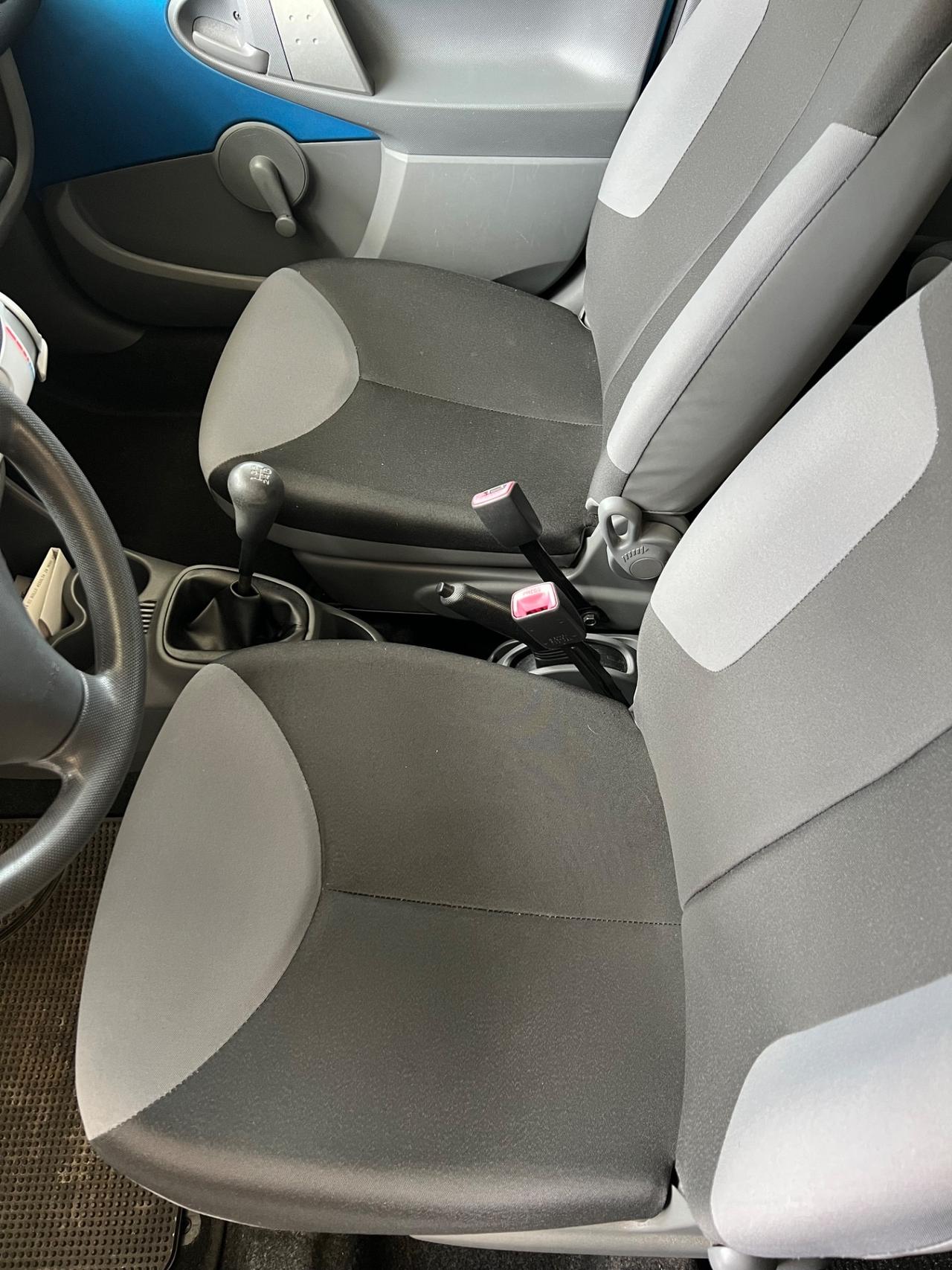 Peugeot 107 1.0 68CV 5p. Desir