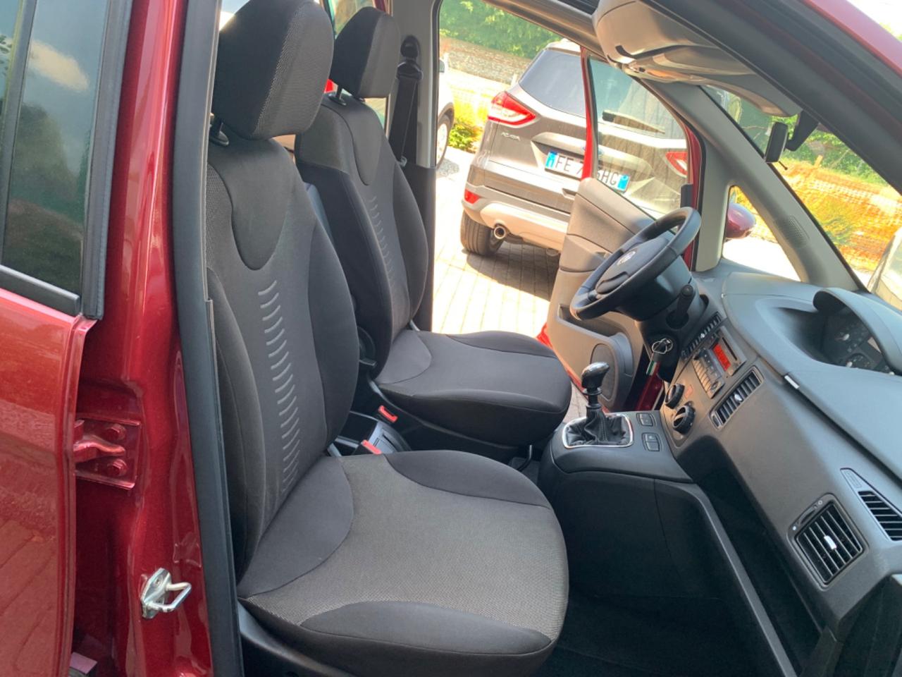 Fiat Idea 1.4 16V BlackMotion