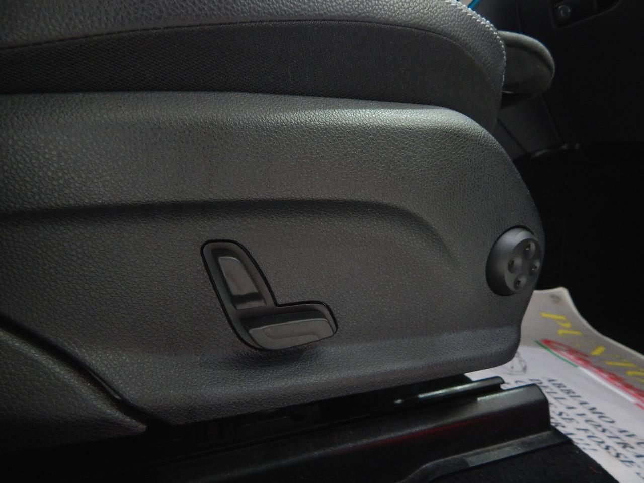 Mercedes-Benz GLC 220 d Premium AMG 4matic Aut. TETTO-NAVI-PELLE-PARK-LED