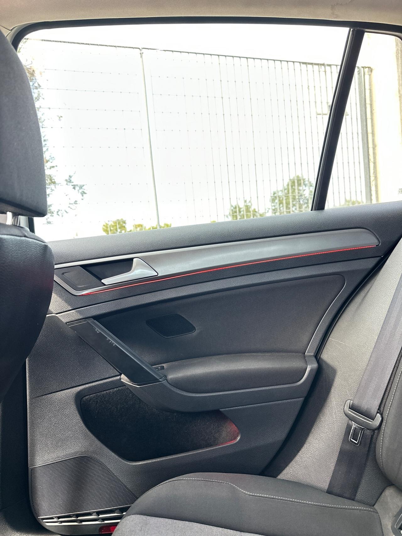 Volkswagen Golf 1.6 TDI SOFT TUNING-2015 CIELO STELLATO