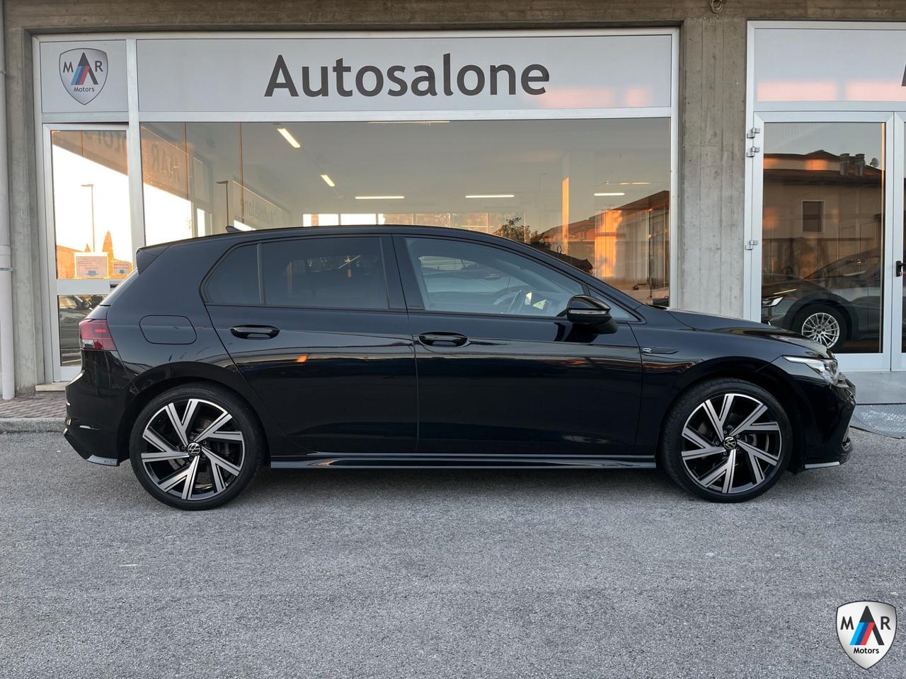 Volkswagen Golf 1.5 eTSI 150 CV EVO DSG R-Line