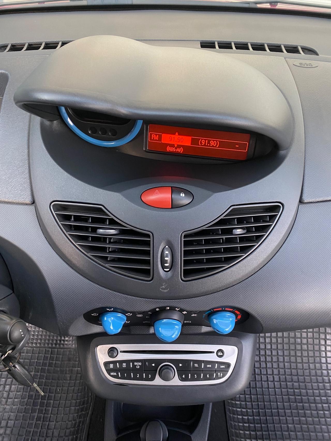 Renault Twingo 1.2 16V benzina 75cv “Live”