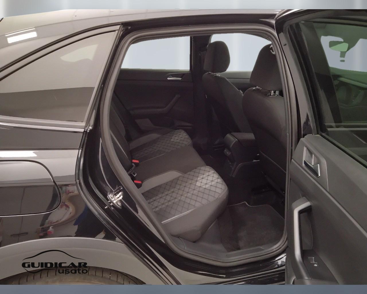 VOLKSWAGEN Taigo - Taigo 1.0 tsi R-Line 115cv