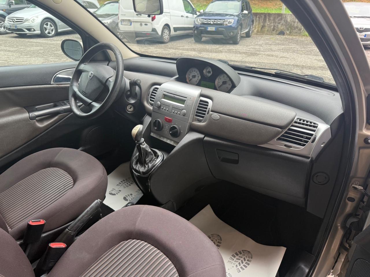 Lancia Ypsilon 1.4 Platino Ecochic GPL