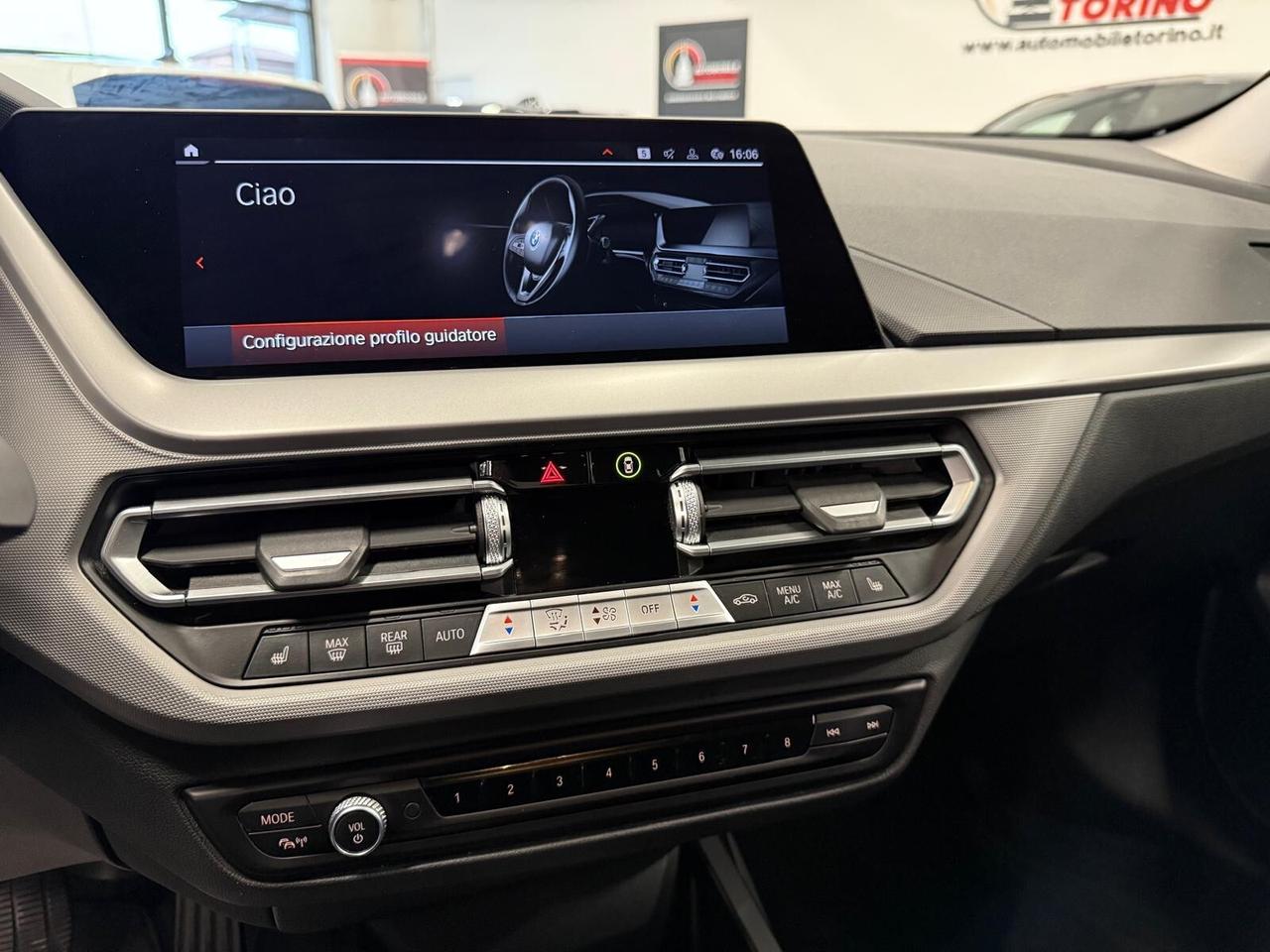 Bmw 118 118i 5p. Business Advantage