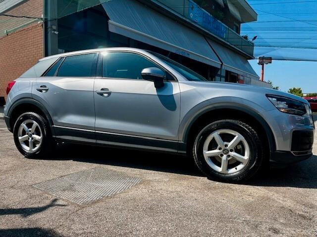 AUDI Q2 30 tdi Business s-tronic "NAVI/ CRUISE C PDC/ "
