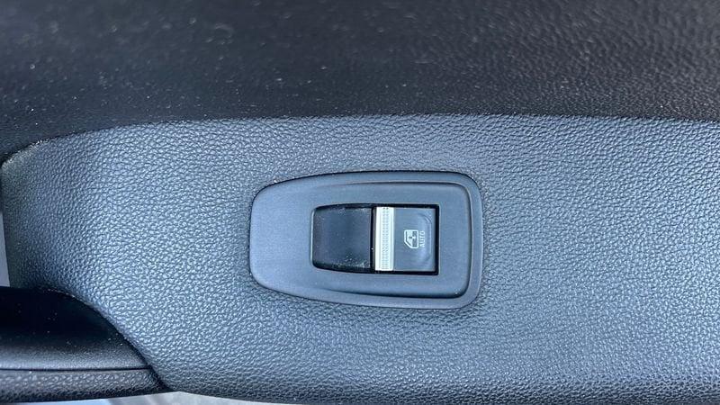 Renault Captur 1.5 Blue dCi 95cv Intens