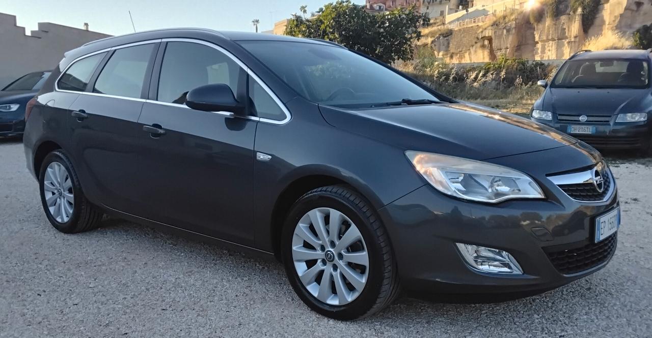 Opel Astra 1.7 CDTI 110CV Sports Tourer Cosmo