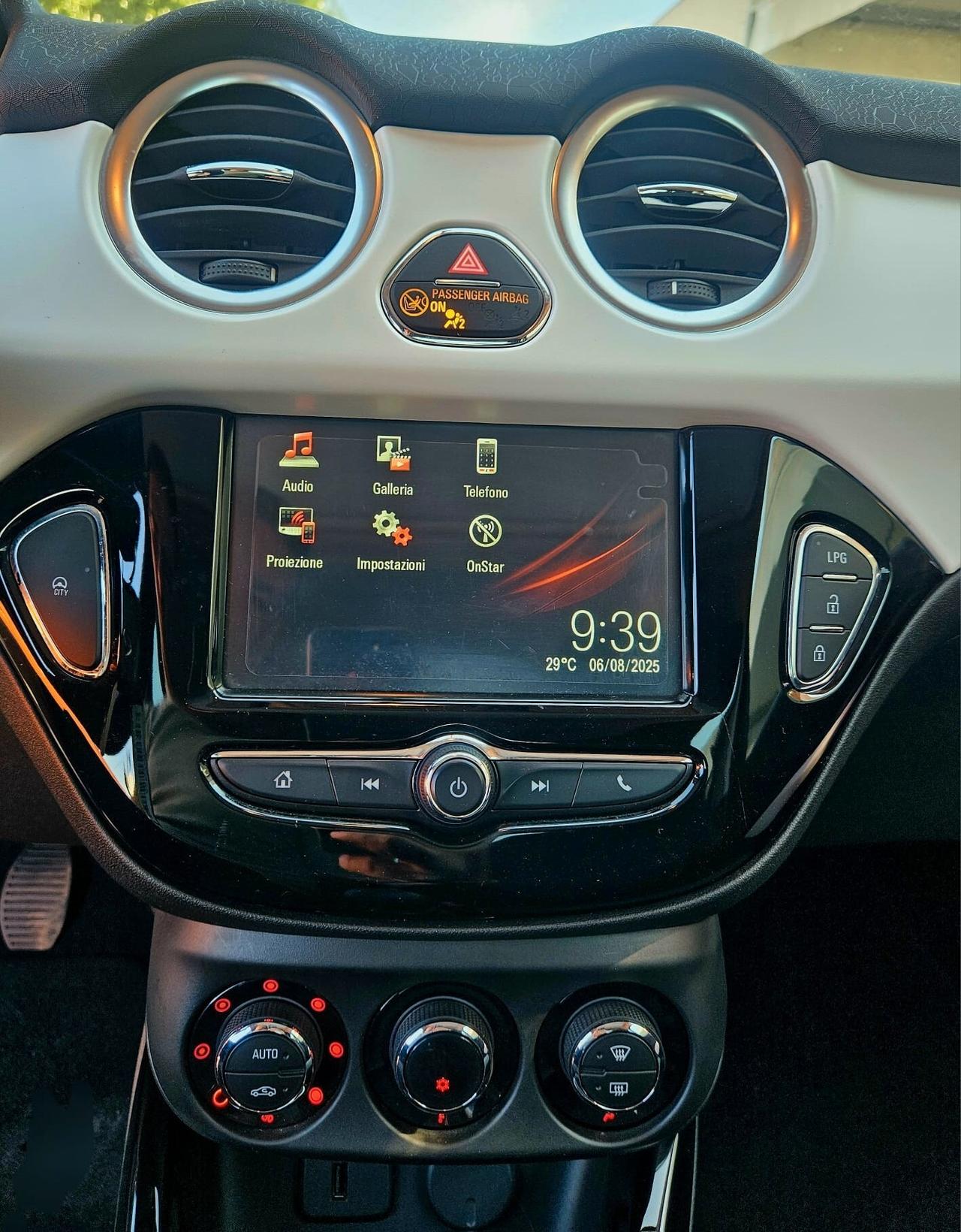 Opel Adam 1.4 87 CV GPL Tech Air