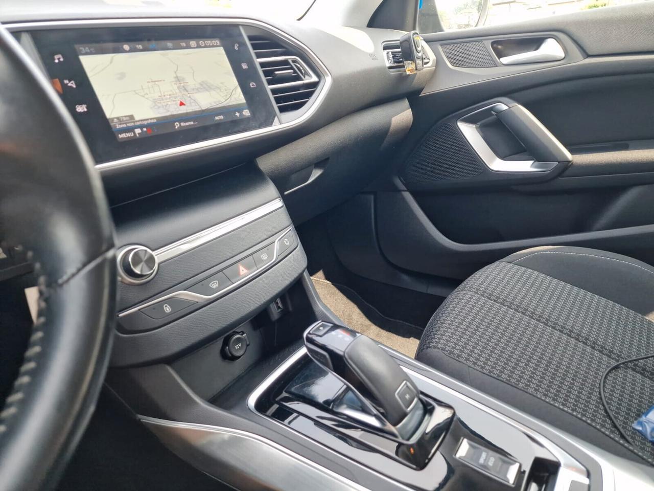 Peugeot 308 BlueHDi 130 S&S Allure