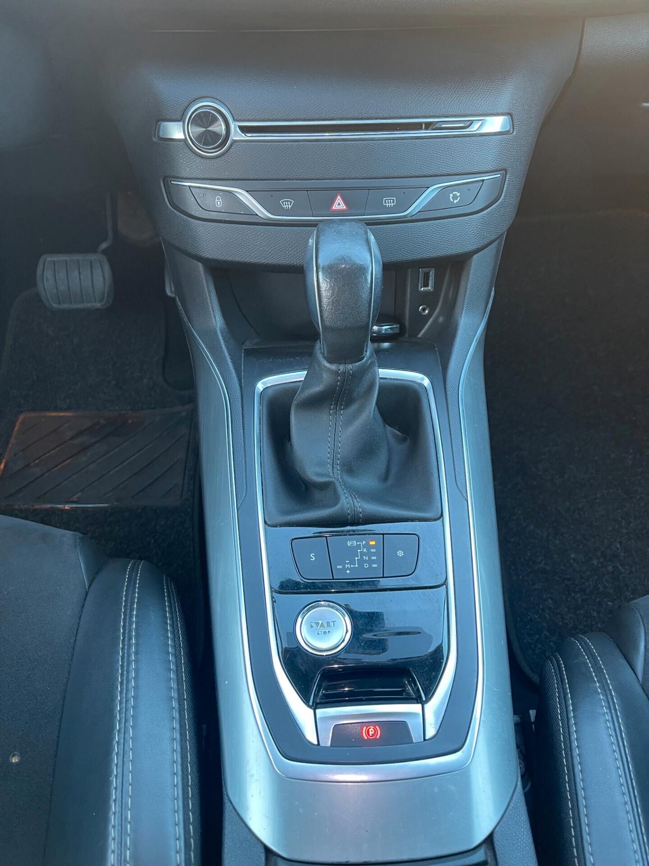 Peugeot 308 BlueHDi 120 S&S Allure Automatica