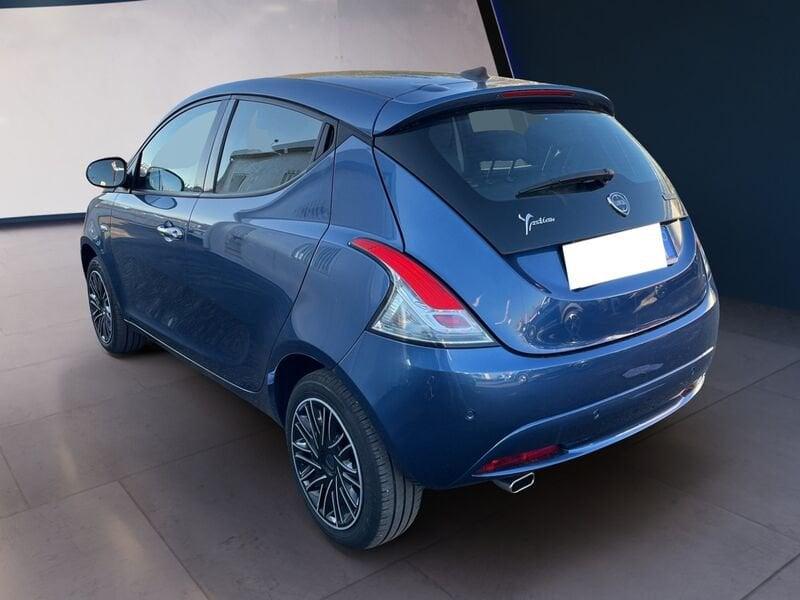 Lancia Ypsilon III 2021 1.0 firefly hybrid Gold s&s 70cv