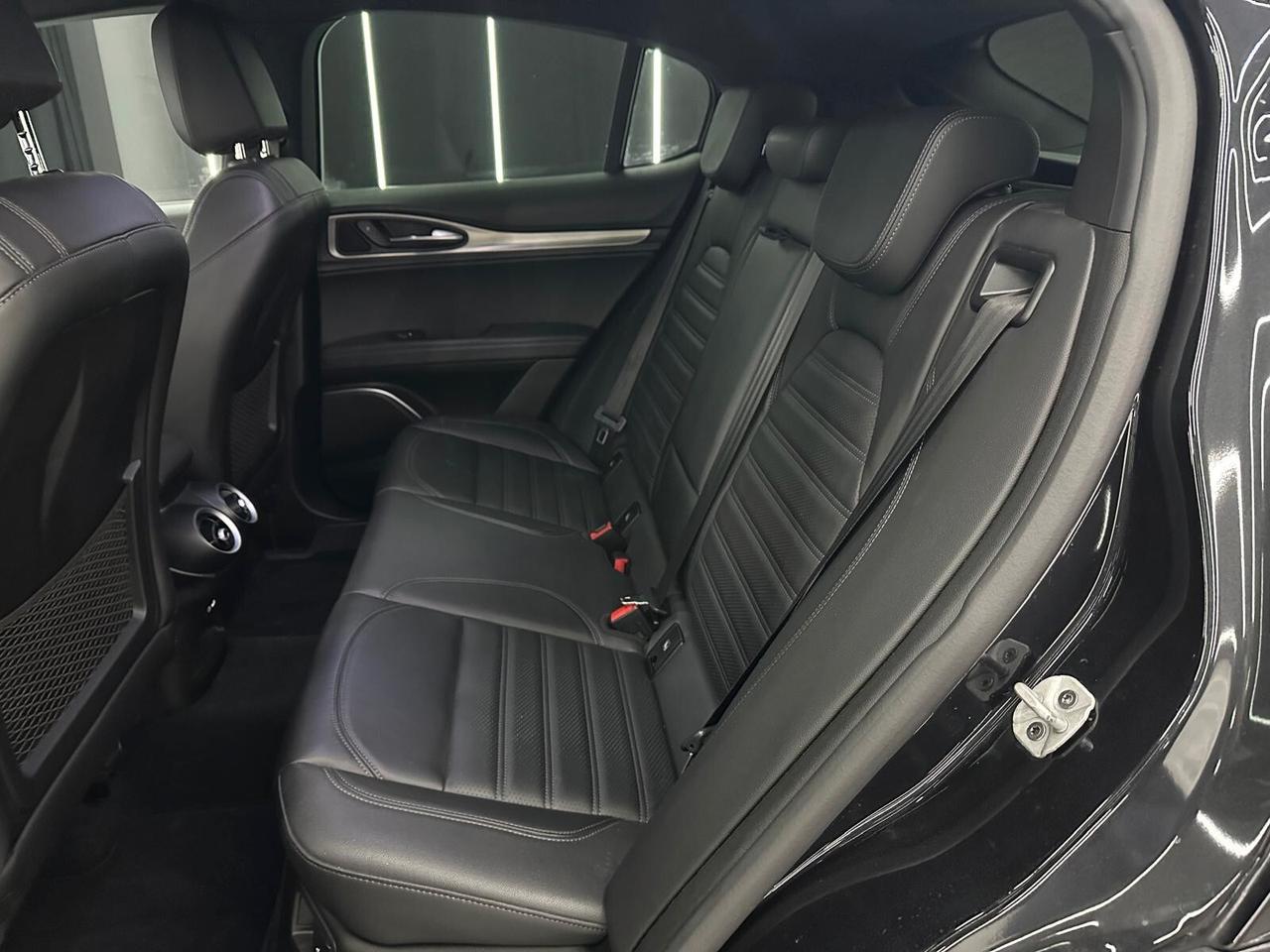 Alfa Romeo Stelvio 2.2 Turbodiesel 210 CV AT8 Q4 Veloce