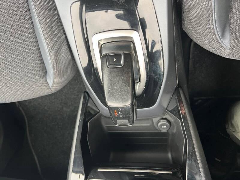 Peugeot 2008 1.2 puretech Allure s&s 130cv eat8