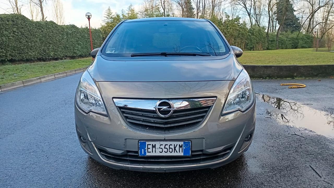 Opel Meriva 1.4 100CV Cosmo neopatentati