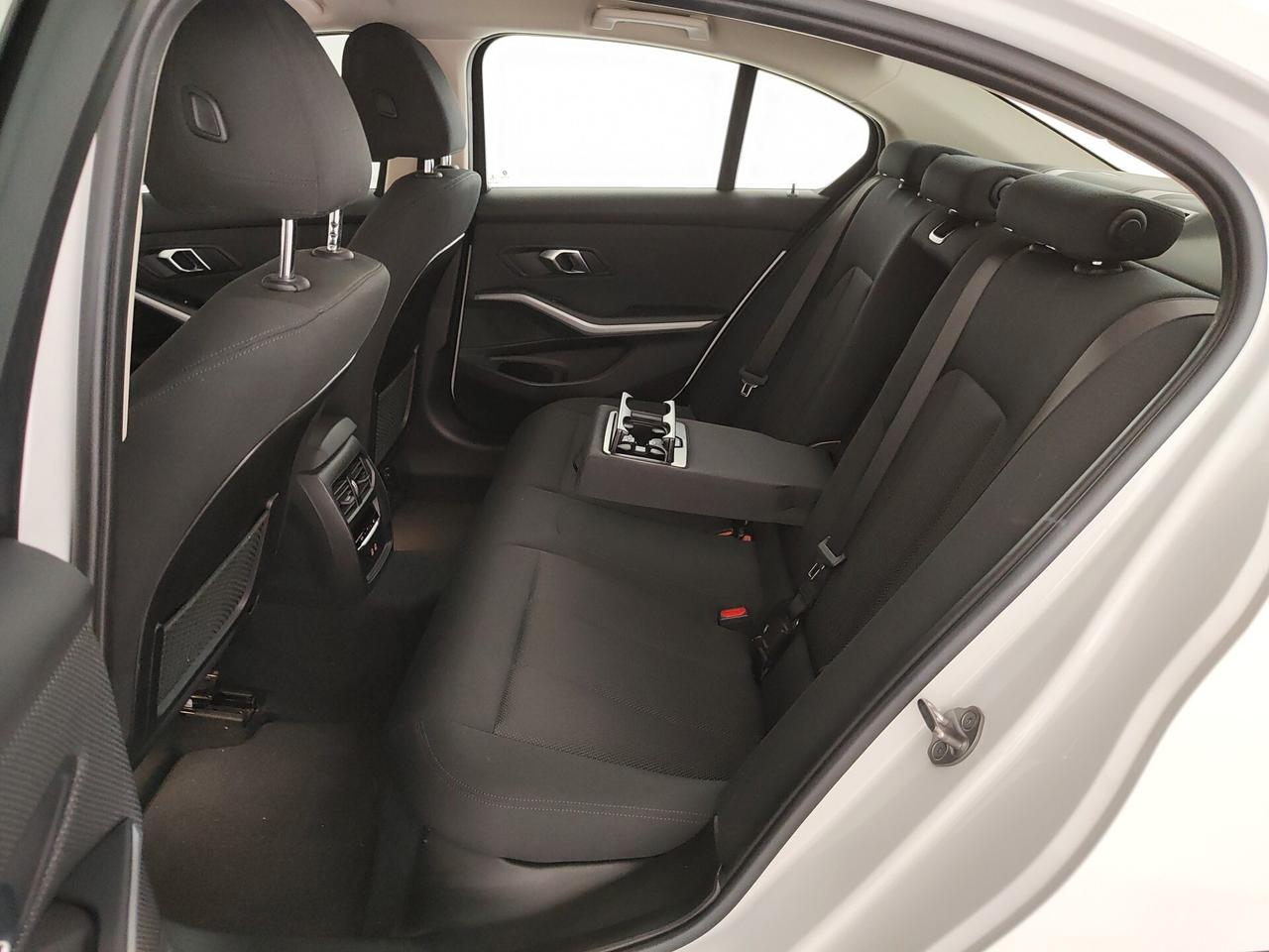 Bmw 318D 48V BUSINESS ADVANTAGE AUTO