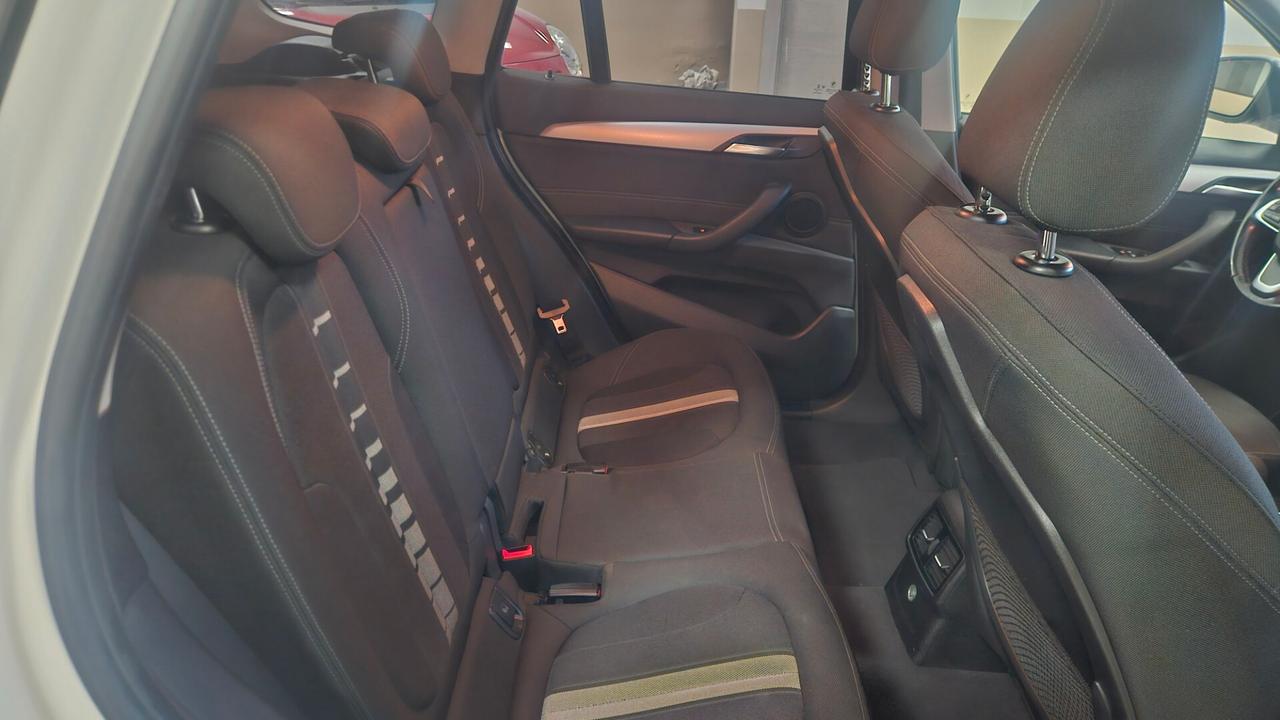 Bmw X1 xDrive18d Sport