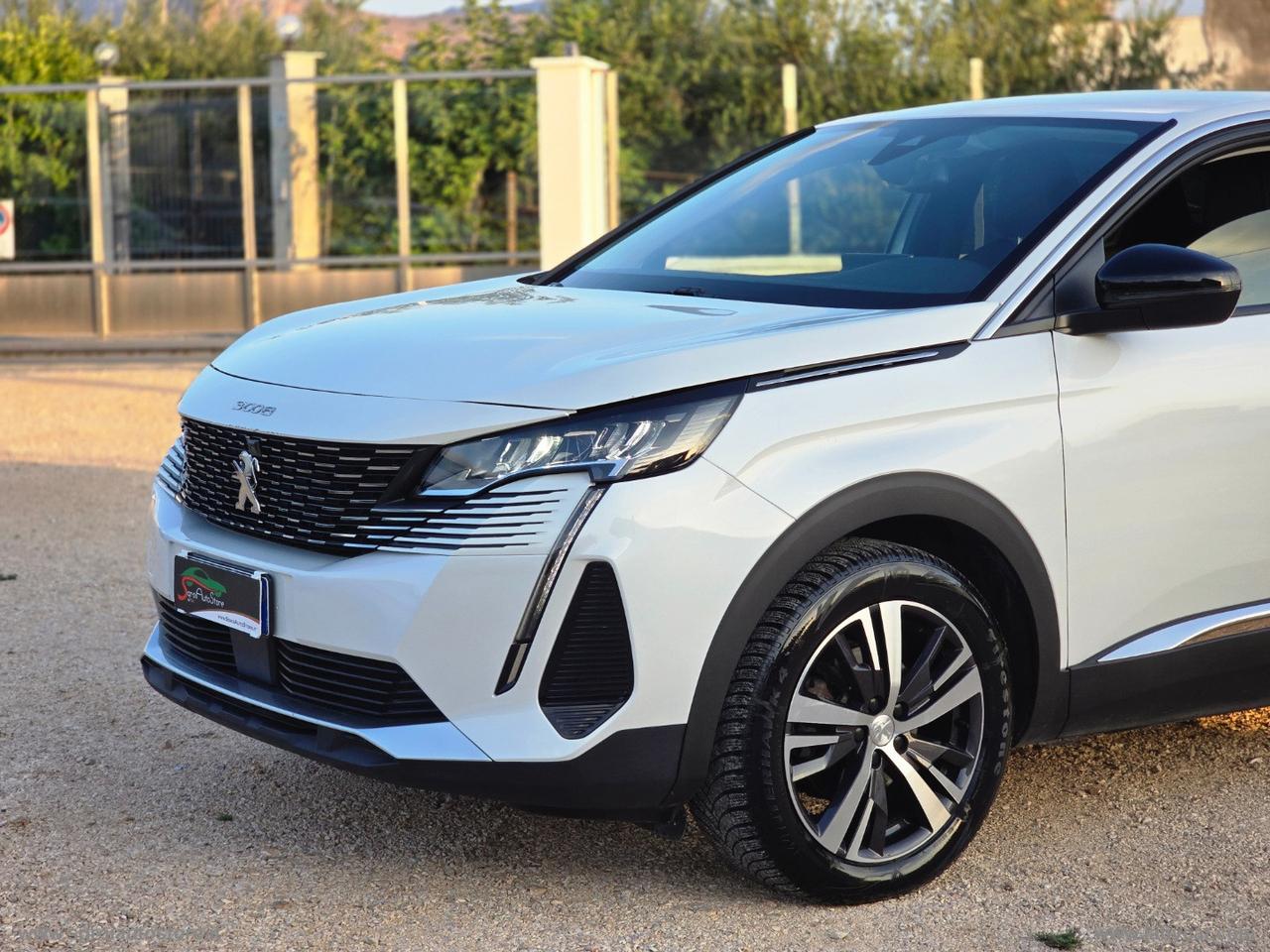 PEUGEOT 3008 BlueHDi 130 S&S Allure Pack