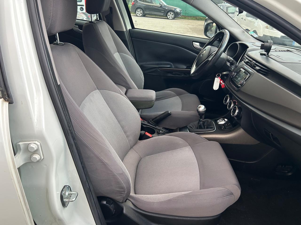 Alfa Romeo Giulietta 1.6 JTDm-2 105 CV Exclusive