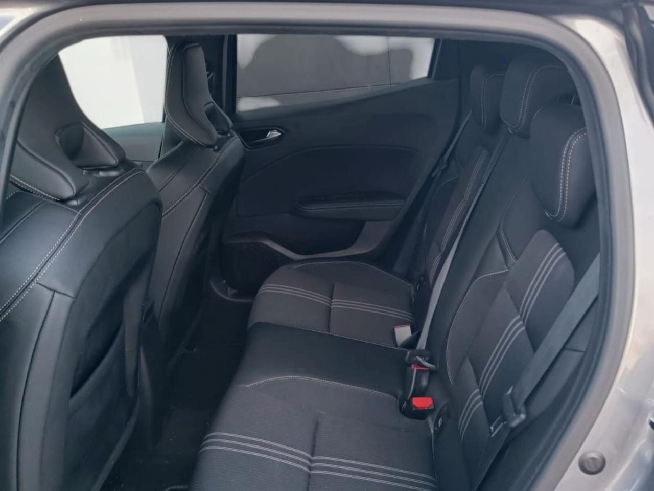 Renault Clio Full Hybrid E-Tech 145 CV 5 porte Engineered