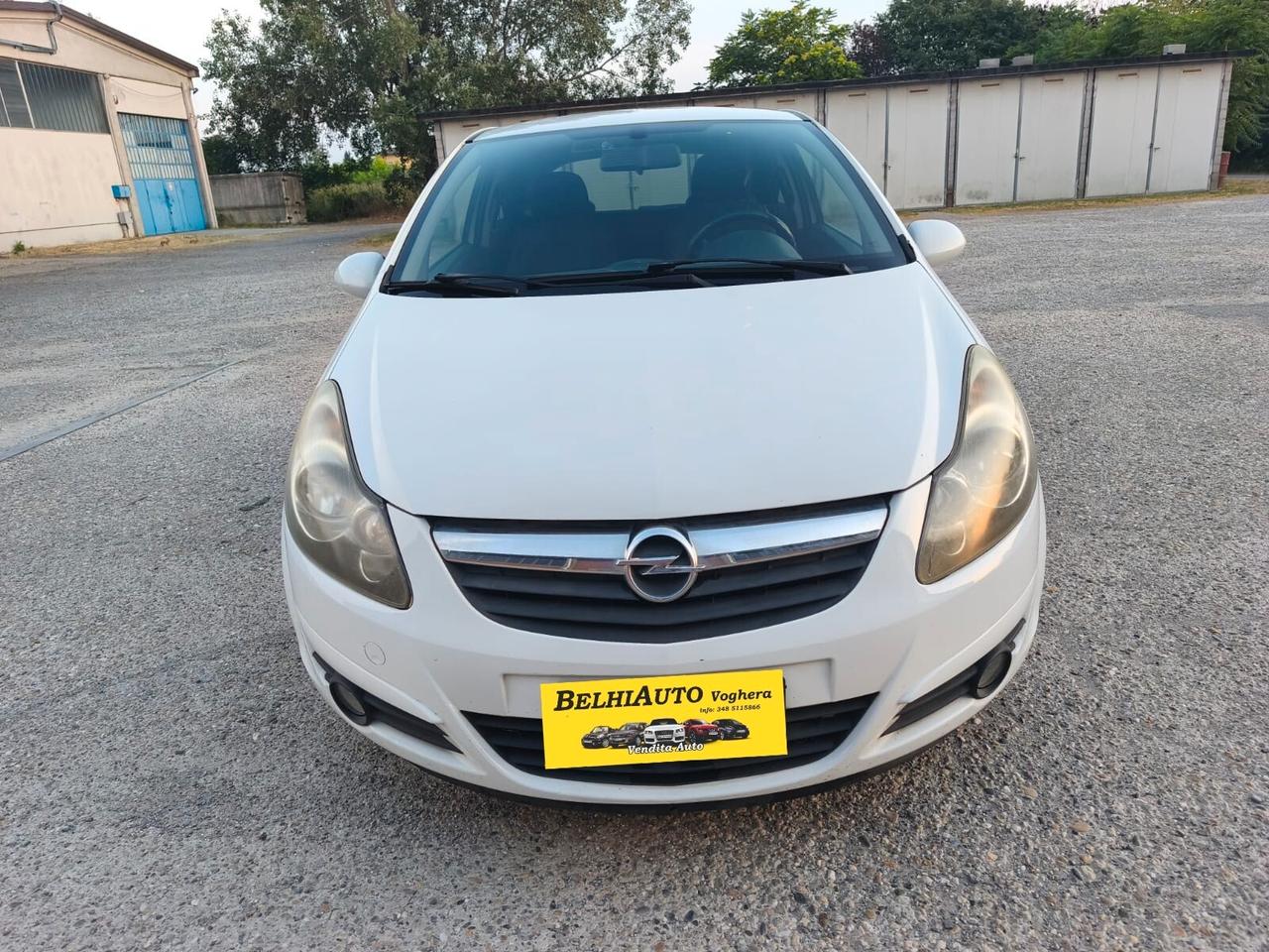 Opel Corsa 2010----1.2 Benzina Neopatentati