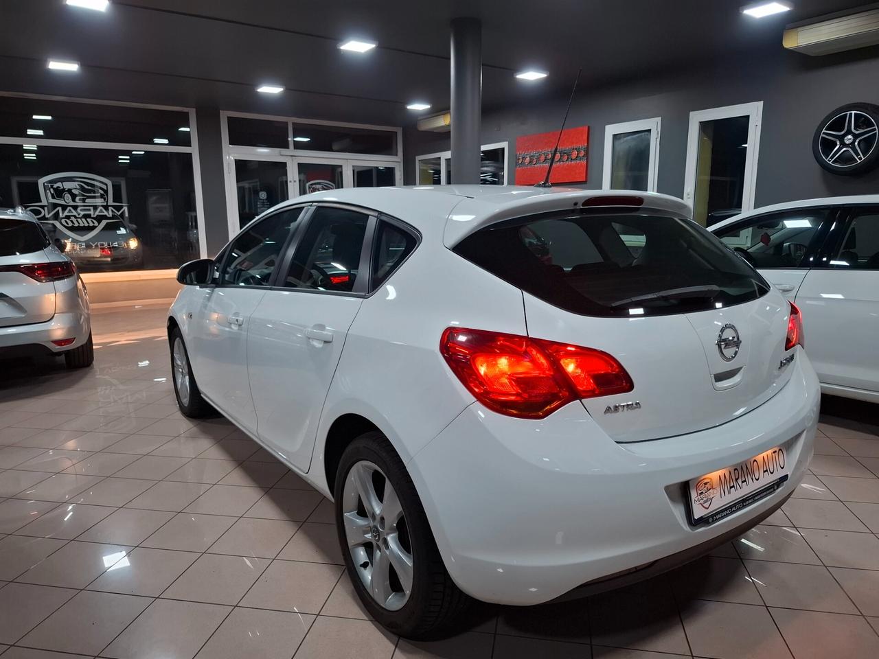 Opel Astra 1.4 benzina Sport NEOPATENTATO